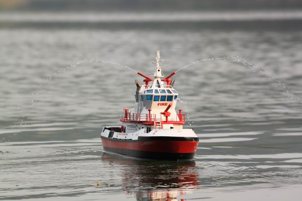 洛杉矶2号消防船,图片视频大放送